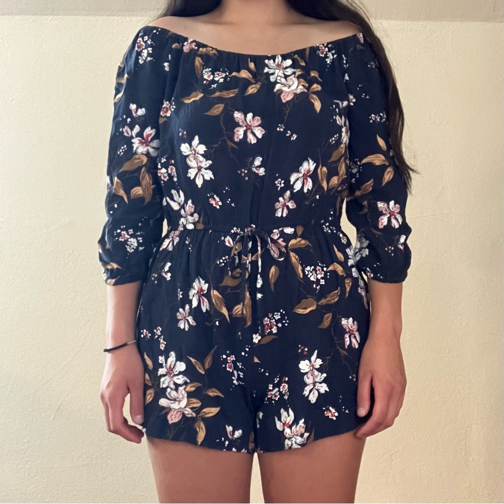 Abercrombie & Fitch Navy Blue Floral Pink Off The Shoulder Romper Shorts Size: S